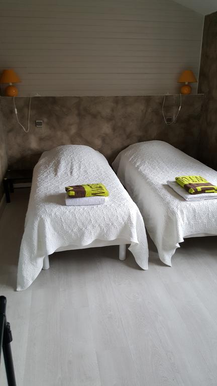 Chambres Individuelles Avec Cuisine Commune Tilloloy Luaran gambar
