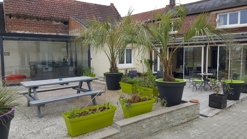 Chambres Individuelles Avec Cuisine Commune Tilloloy Luaran gambar